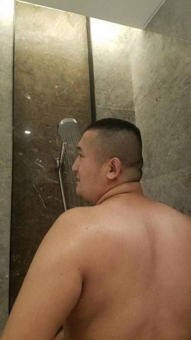 ����׳��